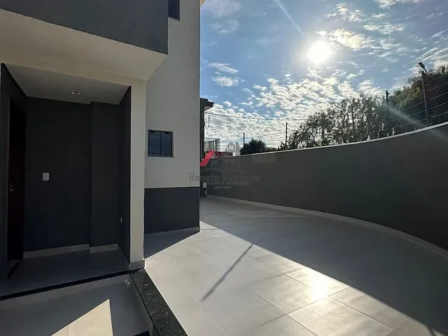 Sobrado com 190m² 3 quartos e 1 banheiro, à venda, no bairro Conjunto Novo Centauro em Arapongas