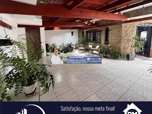 Sobrado com 348m² 4 quartos e 4 banheiros, à venda, no bairro Jardim Vila Galvão em Guarulhos