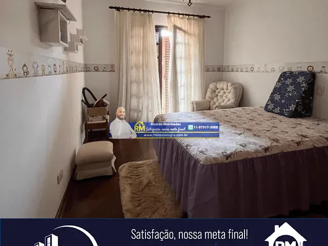 Sobrado com 348m² 4 quartos e 4 banheiros, à venda, no bairro Jardim Vila Galvão em Guarulhos