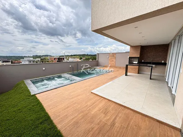 Sobrado com 267m² 3 quartos e 4 banheiros, à venda, no bairro Residencial Marilia em Senador Canedo