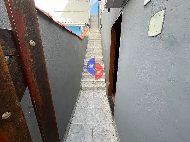 Sobrado 1 quarto e 1 banheiro, à venda, no bairro Jardim da Paz (Guia de Pacobaíba) em Magé