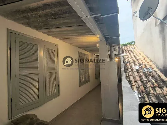 Sobrado 3 quartos e 1 banheiro, para alugar, no bairro Gamboa em Cabo Frio