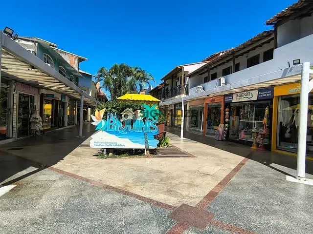 Sobrado 3 quartos e 1 banheiro, para alugar, no bairro Gamboa em Cabo Frio