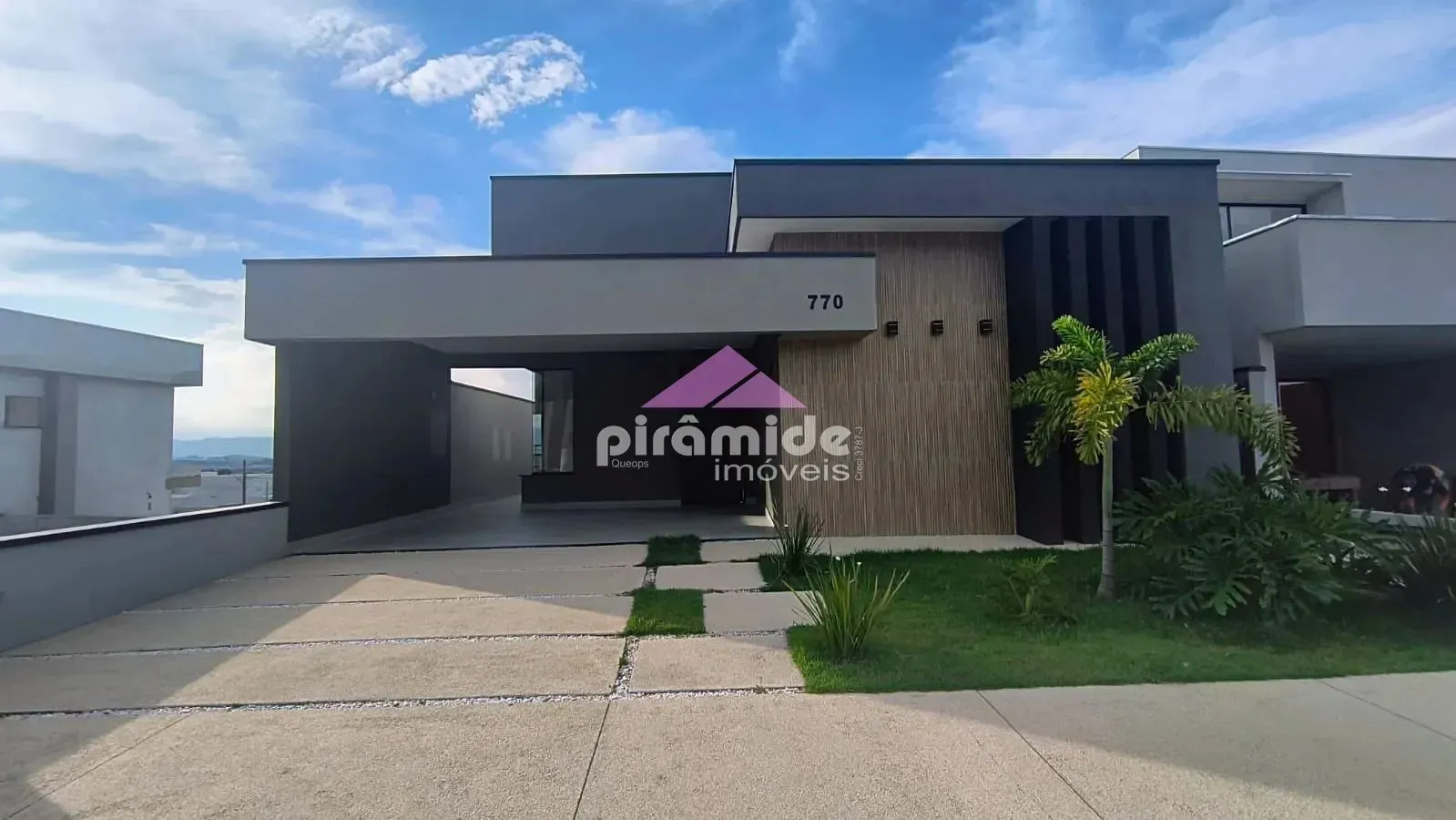 Sobrado, 3 quartos, 203 m² - Foto 1