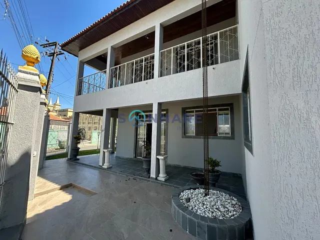 Sobrado 4 quartos e 7 banheiros, para alugar, no bairro Centro em Tomazina