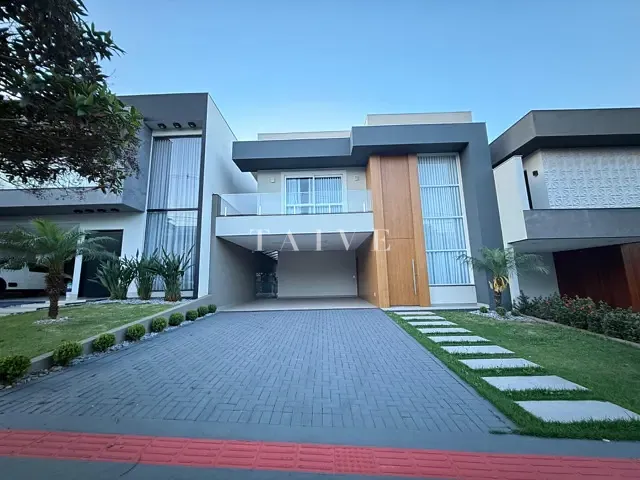 Casa com 250m² 3 quartos e 4 banheiros, à venda, no bairro Ideal em Londrina