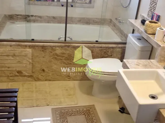 Sobrado com 296m² 4 quartos e 5 banheiros, à venda, no bairro Avenida Francisco Lerário, 975 - Maracatu, Guararema em Guararema