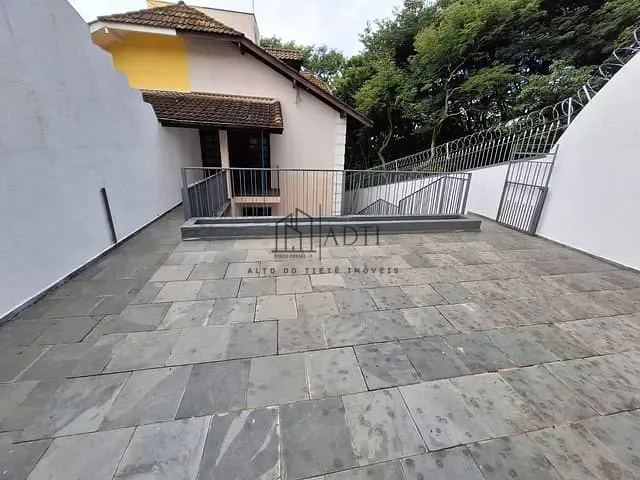 Sobrado 4 quartos e 3 banheiros, à venda, no bairro Alto Ipiranga em Mogi das Cruzes