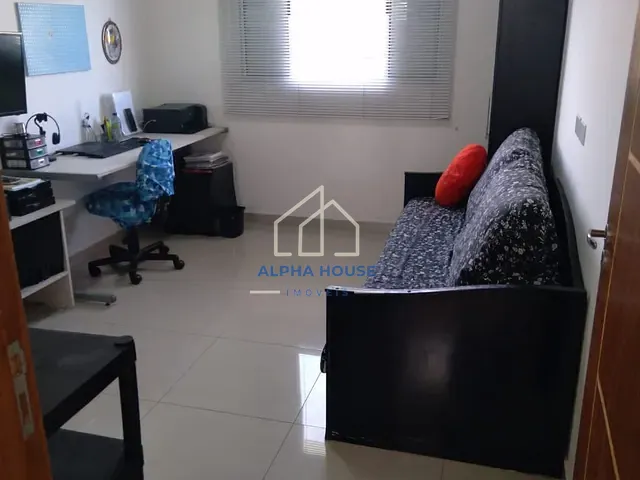 Sobrado com 198m² 5 quartos e 4 banheiros, à venda, no bairro Residencial Maricá em Avenida Orlando Ferreira