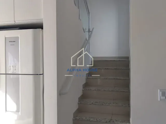 Sobrado com 198m² 5 quartos e 4 banheiros, à venda, no bairro Residencial Maricá em Avenida Orlando Ferreira