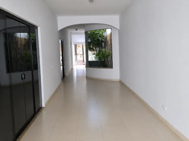 Sobrado com 360m² 5 quartos e 5 banheiros, à venda, no bairro Plano Diretor Sul em Palmas