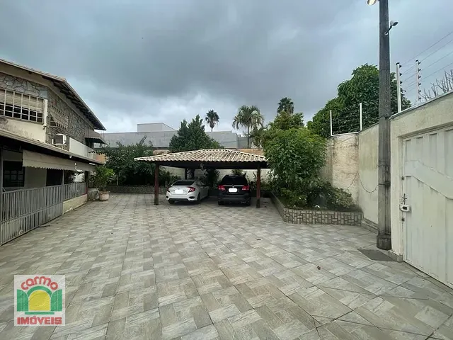 Sobrado com 980m² 4 quartos e 5 banheiros, à venda, no bairro Anápolis City em Anápolis
