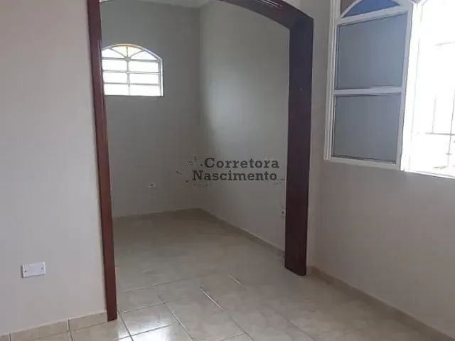 Sobrado com 208m² 5 quartos e 3 banheiros, à venda, no bairro Jardim São José em Jacareí