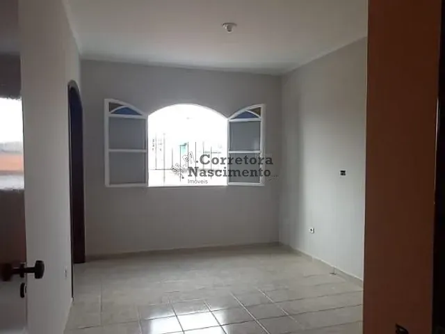 Sobrado com 208m² 5 quartos e 3 banheiros, à venda, no bairro Jardim São José em Jacareí
