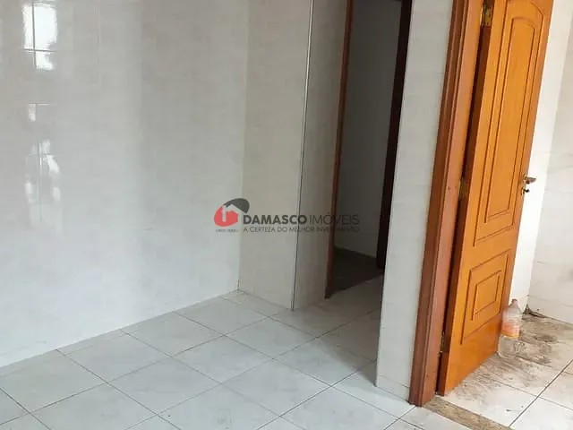 Sobrado com 250m² 3 quartos e 1 banheiro, à venda, no bairro Olímpico em São Caetano do Sul