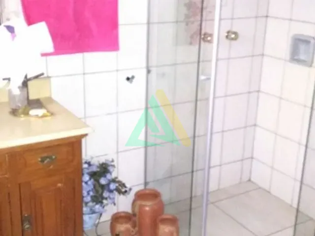 Sobrado com 500m² 4 quartos e 3 banheiros, à venda, no bairro Jardim Longatto em Mogi Mirim