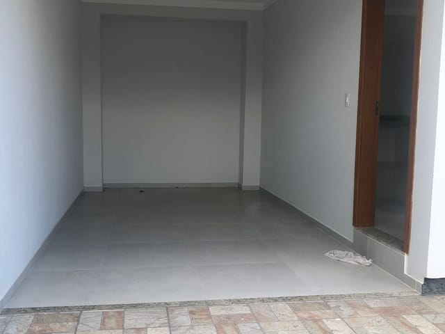 Foto do Sobrado - Sobrados à venda,  com 3 quartos, sendo 1 suíte com sacada, no Centro, Palhoça | Elite Imóveis