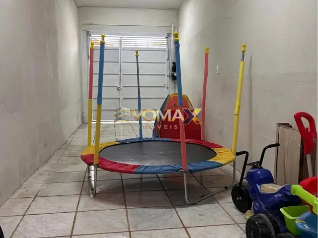 Sobrado com 200m² 3 quartos e 3 banheiros, à venda, no bairro Vila Rio Branco em Itapetininga