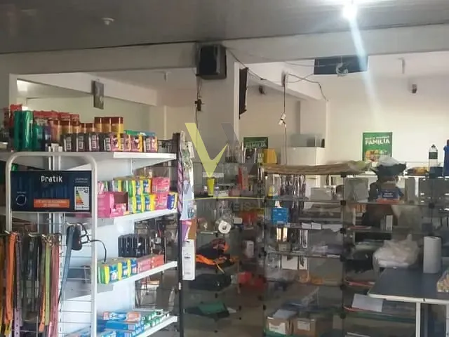 Sobrado com 360m² 3 quartos e 3 banheiros, à venda, no bairro Filostro em Anápolis