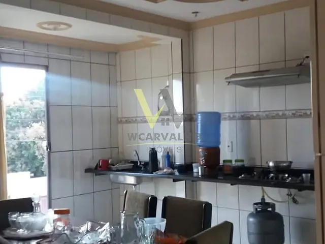 Sobrado com 360m² 3 quartos e 3 banheiros, à venda, no bairro Filostro em Anápolis