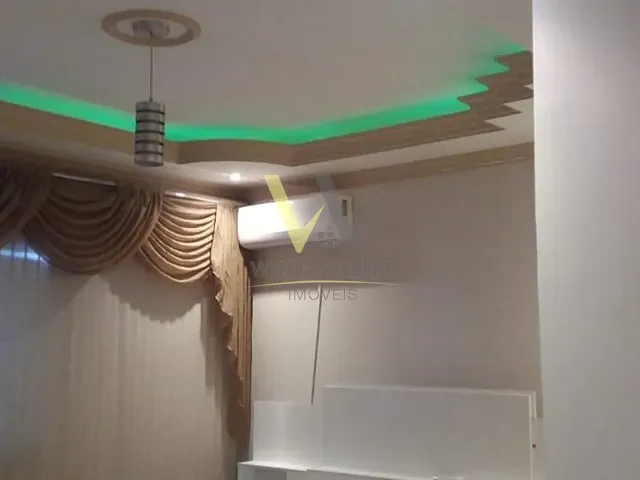 Sobrado com 360m² 3 quartos e 3 banheiros, à venda, no bairro Filostro em Anápolis