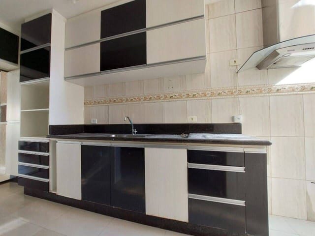 Sobrado com 150m² 3 quartos e 1 banheiro, à venda, no bairro Parque Residencial Jaguari em Americana