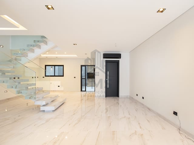 Sobrado com 321m² 3 quartos e 4 banheiros, à venda, no bairro Vista Alegre em Curitiba