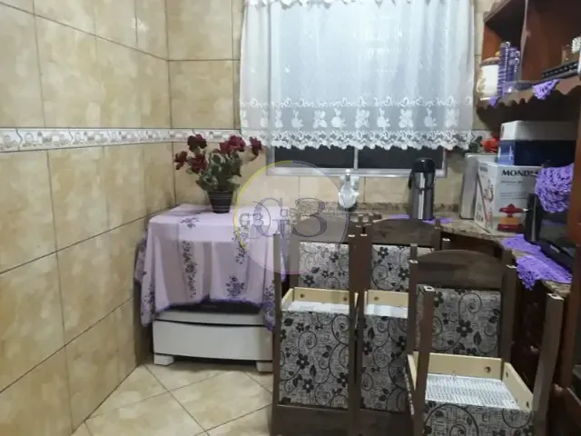 Sobrado 5 quartos e 3 banheiros, à venda, no bairro Jardim América em Capão do Leão