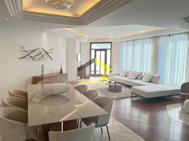 Sobrado com 580m² 4 quartos e 7 banheiros, à venda ou para alugar, no bairro Alphaville em Barueri