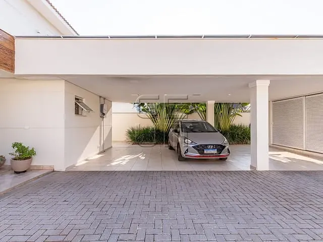 Sobrado com 651m² 4 quartos e 6 banheiros, à venda, no bairro Vivendas do Arvoredo em Londrina