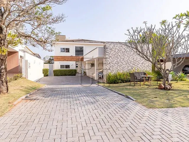 Sobrado com 651m² 4 quartos e 6 banheiros, à venda, no bairro Vivendas do Arvoredo em Londrina