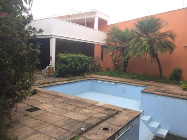 Sobrado 5 quartos e 2 banheiros, à venda, no bairro Vila Homero Thon em Santo André