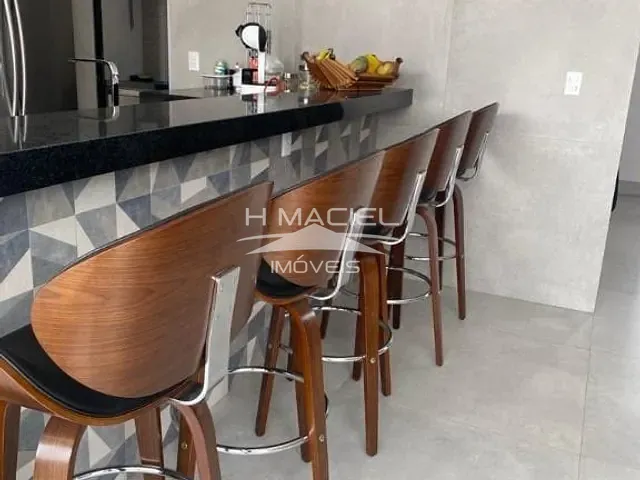 Sobrado com 364m² 4 quartos e 5 banheiros, à venda, no bairro Jardim Green Park Residence em Hortolândia
