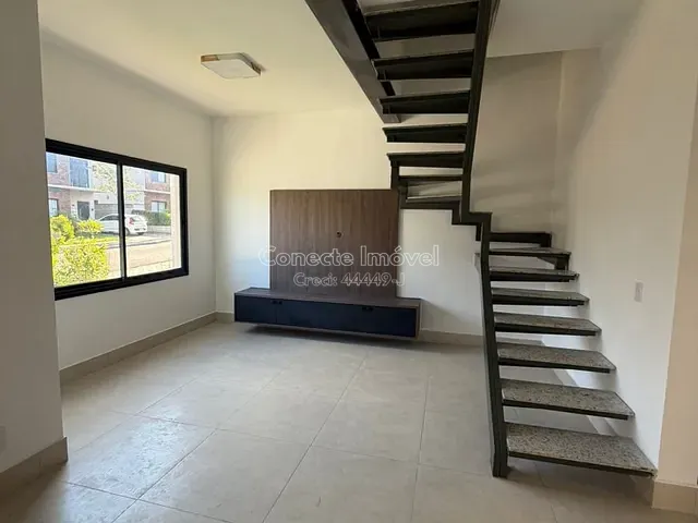 Sobrado com 200m² 3 quartos e 2 banheiros, à venda, no bairro Mário Dal'Bo em Jaguariúna