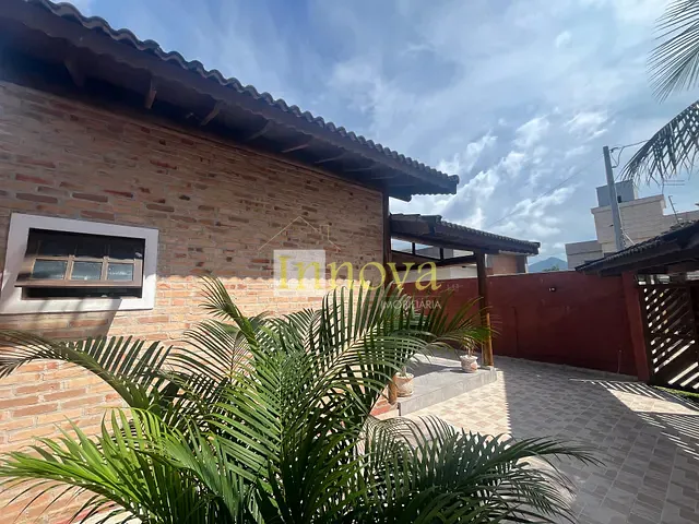 Sobrado com 401m² 4 quartos e 1 banheiro, à venda, no bairro Massaguaçu em Caraguatatuba