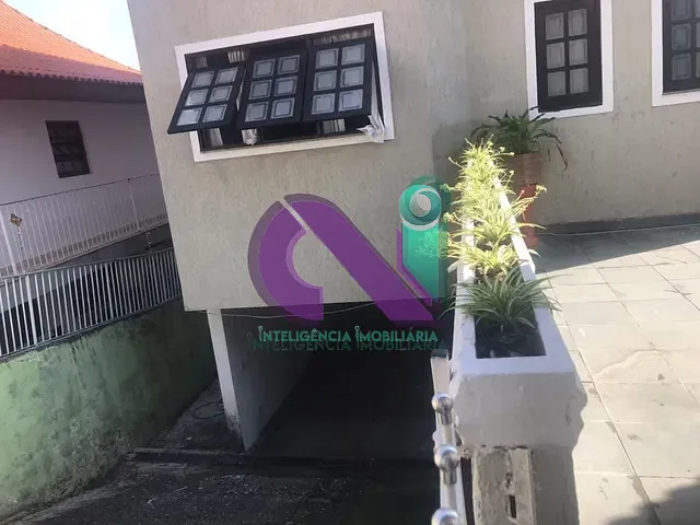 Sobrado com 250m² 5 quartos e 3 banheiros, à venda, no bairro Quitaúna em Osasco