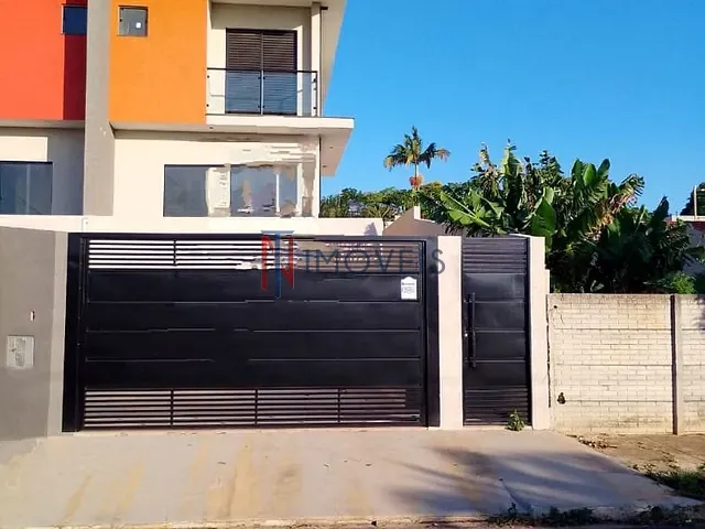 Sobrado com 252m² 3 quartos e 1 banheiro, à venda, no bairro Jardim dos Pinheiros em Atibaia