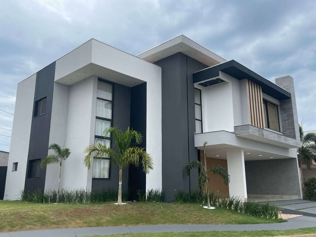 Sobrado 4 quartos e 6 banheiros, à venda, no bairro Jardim Imperial em Cuiabá
