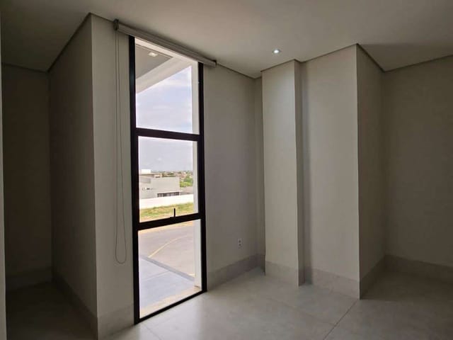 Sobrado 4 quartos e 6 banheiros, à venda, no bairro Jardim Imperial em Cuiabá