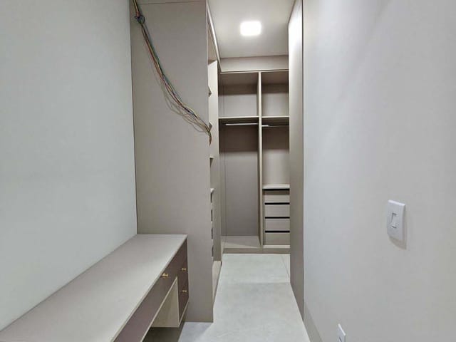 Sobrado 4 quartos e 6 banheiros, à venda, no bairro Jardim Imperial em Cuiabá