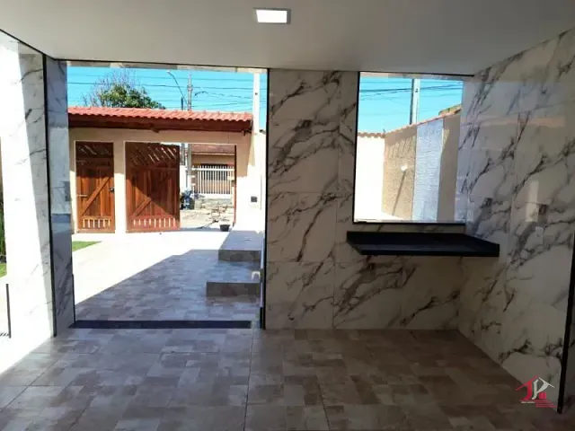 Sobrado com 155m² 3 quartos e 2 banheiros, à venda, no bairro Suarão em Itanhaém