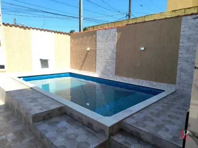 Sobrado com 155m² 3 quartos e 2 banheiros, à venda, no bairro Suarão em Itanhaém