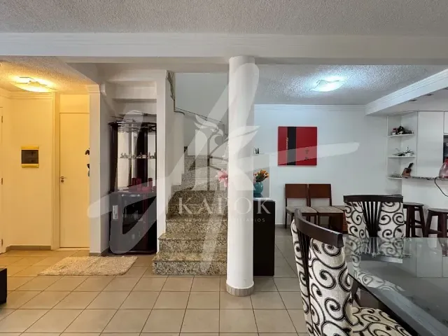 Sobrado 3 quartos e 3 banheiros, à venda, no bairro Parque Villa Flores em Sumaré