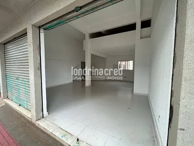 Sobrado com 456m², à venda, no bairro Centro em Londrina