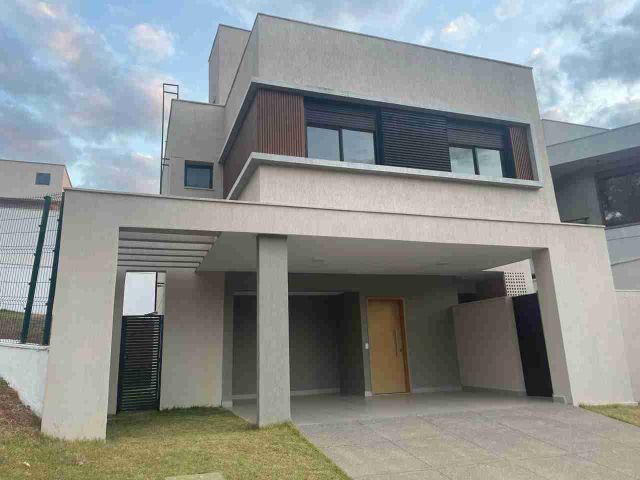 Sobrado com 564m² 3 quartos e 4 banheiros, para alugar, no bairro Jardins Barcelona em Senador Canedo