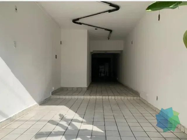 Sobrado com 300m², à venda ou para alugar, no bairro Indianópolis em São Paulo