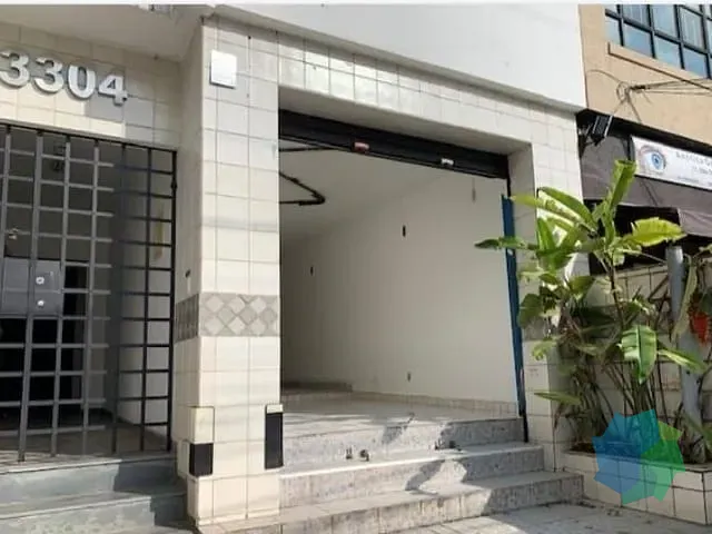 Sobrado com 300m², à venda ou para alugar, no bairro Indianópolis em São Paulo