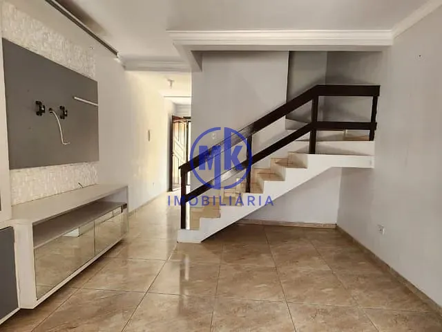 Sobrado 2 quartos e 2 banheiros, à venda, no bairro Neópolis em Gravataí