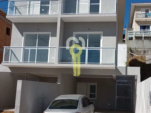 Sobrado com 125m² 3 quartos e 3 banheiros, à venda, no bairro Jardim Rio das Pedras em Cotia