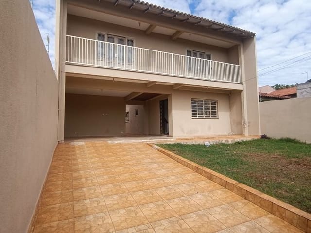 Foto do Sobrado - Sobrado com 3 dormitórios para alugar por R$ 1.900,00/mês - Parque Leblon - Londrina/PR | Imobiliária Natal LTDA